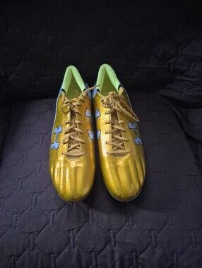 Under Armour Speedform Gold Football Cleats Size 16s